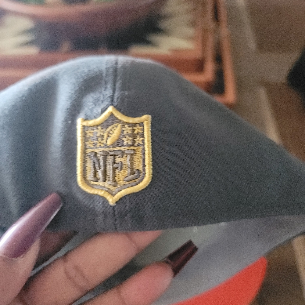 Hat - Picture 3 of 3